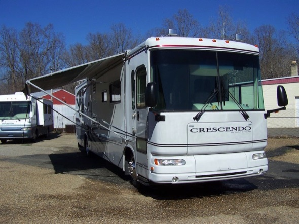 2004 Gulf Stream Crescendo 8386CRE