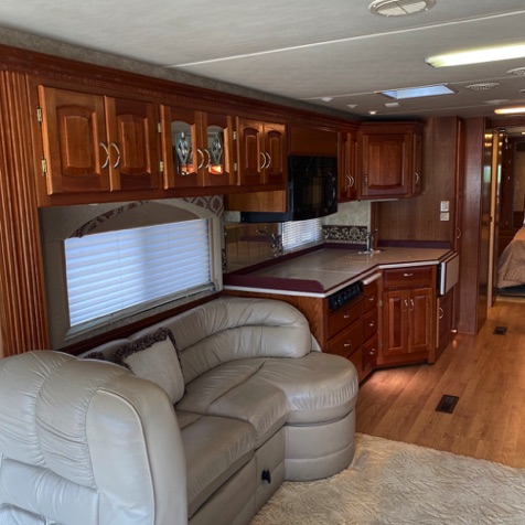 2005 Newmar Dutchstar 3815